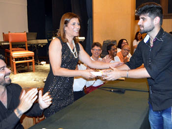 As graduações aconteceram na última semana, no Teatro Municipal - Foto: AsCom PMT