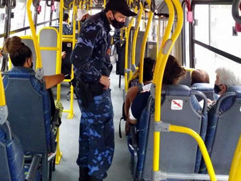 Linhas urbanas e rurais obedecendo ao rodízio de CPF - Foto: AsComPMT
