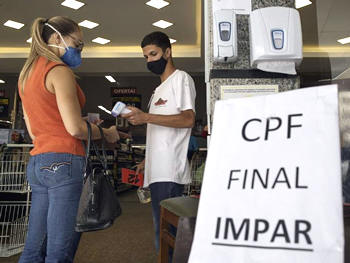Pessoas com CPF final par (0, 2, 4, 6 e 8) poderão circular nos dias pares e pessoas com CPF final ímpar (1, 3, 5, 7 e 9) poderão circular nos dias ímpares - Foto de arquivo