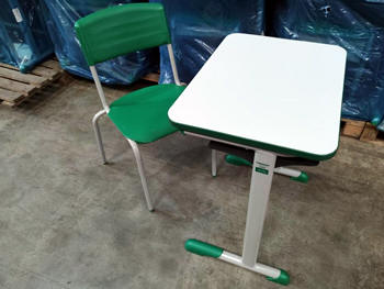 Conjuntos de mesa e cadeira para Ensino Fundamental - Foto: AsCom PMT