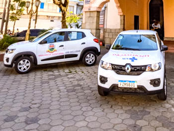Dois novos veículos da marca Renault foram entregues na terça, 24/08. Foto: AsCom PMT