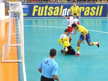 Seleção no Pedrão em 2007 - Foto: Arquivo Portal Terê