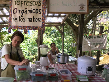 A Feira Agroecológica de Teresópolis fica na Rua Tenente Luiz Meirelles e Fritz Weber, ao lado da Rodoviária de Teresópolis - Foto: Divulgação