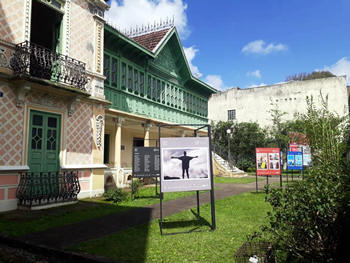 Exposição de fotografias Olhares, do Lar Tia Anastácia, na Casa da Memória - Foto: AsCom PMT
