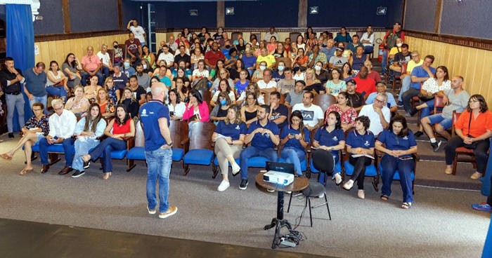 Encontro do Prefeito de Teresópolis com os coordenadores e expositores da Feirinha - Foto: AsCom PMT
