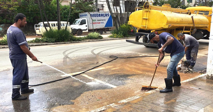 Limpeza das vias públicas, desobstrução e reparos de galerias pluviais em Teresópolis - Foto: AsCom PMT