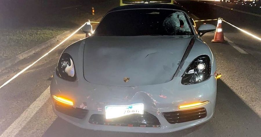 Porsche, que se envolveu em acidente grave em Teresópolis - Foto a partir de vídeo da WEB