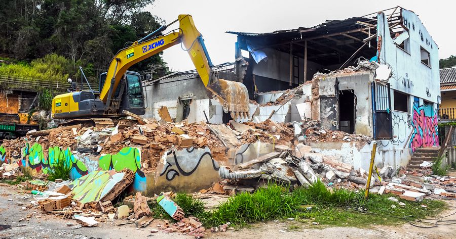 Demolição do antigo Abrigo Beneficente Sopão - Foto: AsCom PMT