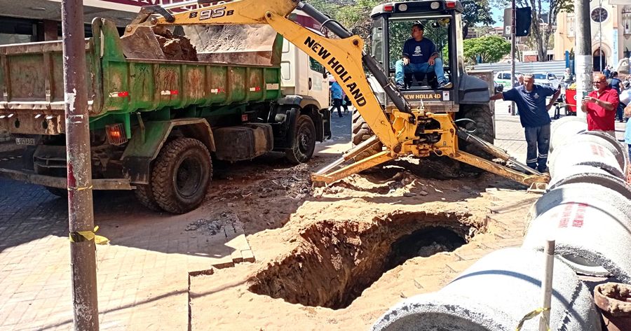 Obra na Calçada da Fama, no Centro de Teresópolis - Foto: AsCom PMT