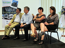 Sec. de Turismo Michel Al Odeh; Prefeito Jorge Mario; Pres. do Convention Teresópolis Luiza Mota; e a Grente Regional do Sebrae-RJ, Jaqueline Baptista - Clique para ampliar - Foto: Portal Terê